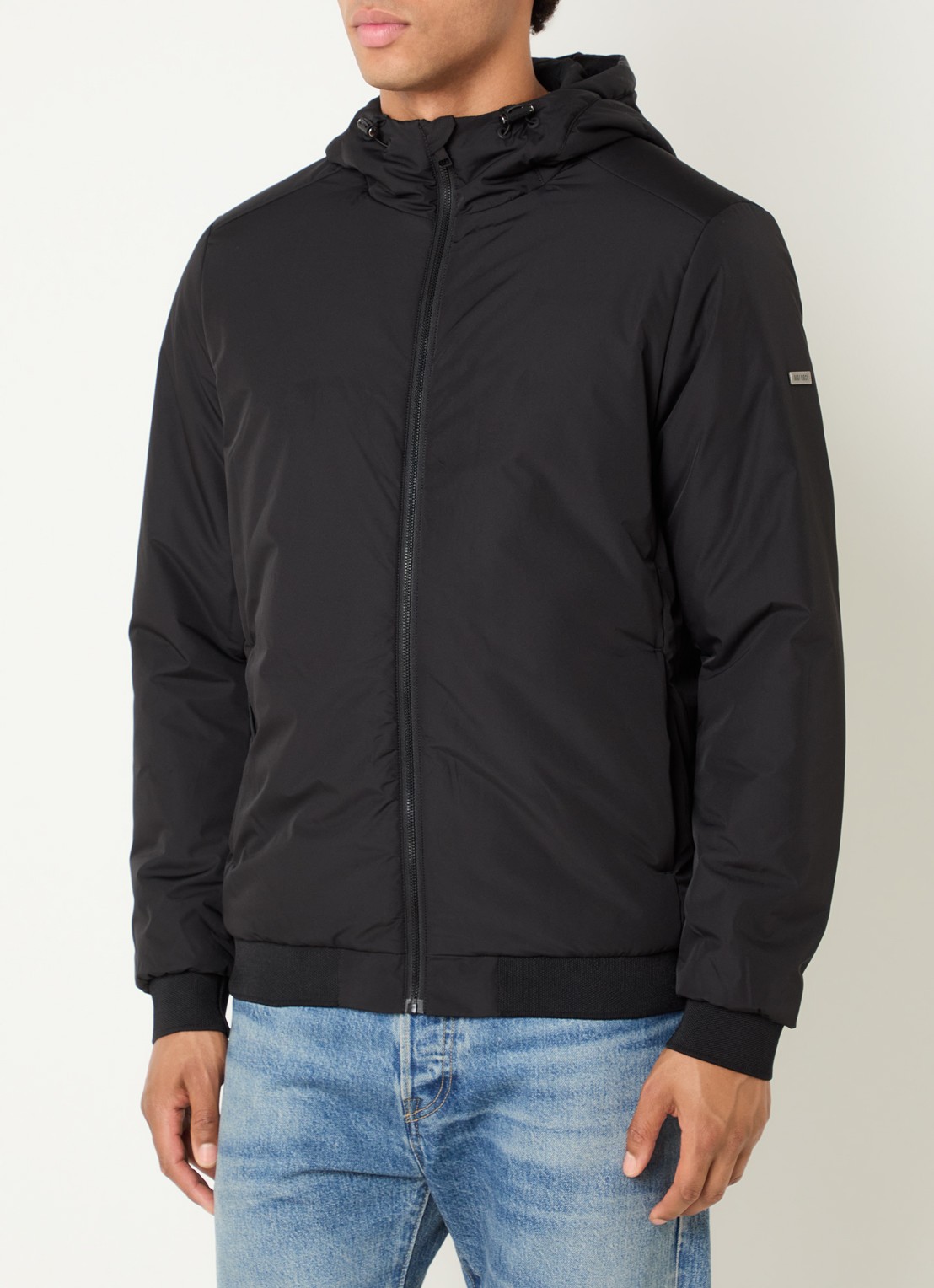 Airforce Larry gewatteerd bomberjack met capuchon en waterafstotende coating - detail zwart