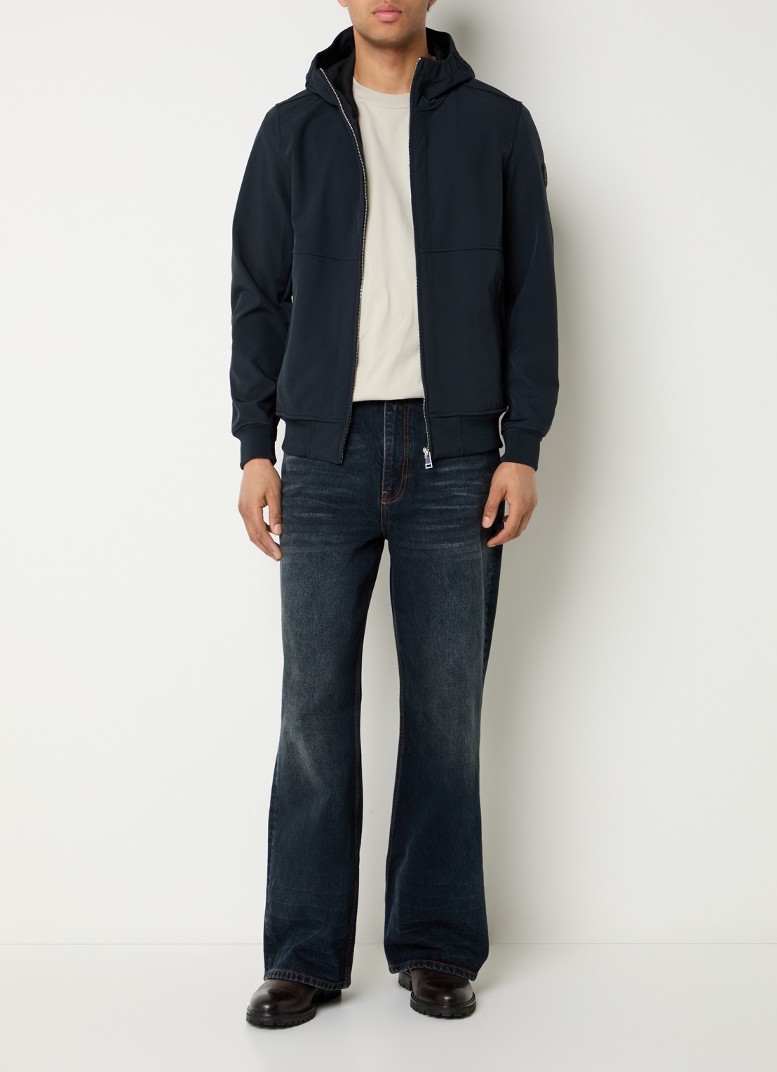 Airforce Rix softshell jack met capuchon en ritszakken - voorkant 4 donkerblauw