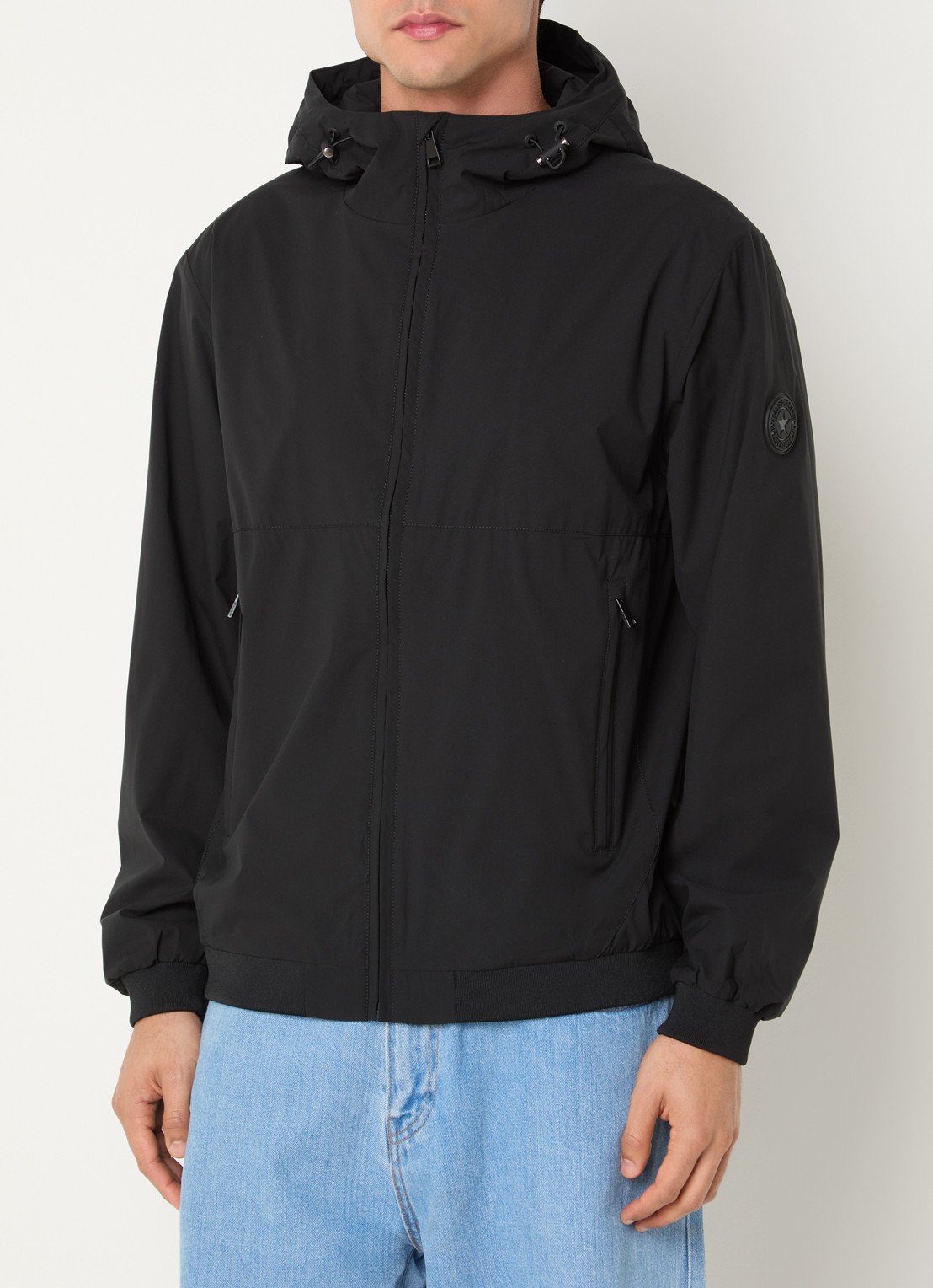 Airforce Softshell jack met capuchon en ritszakken - detail zwart