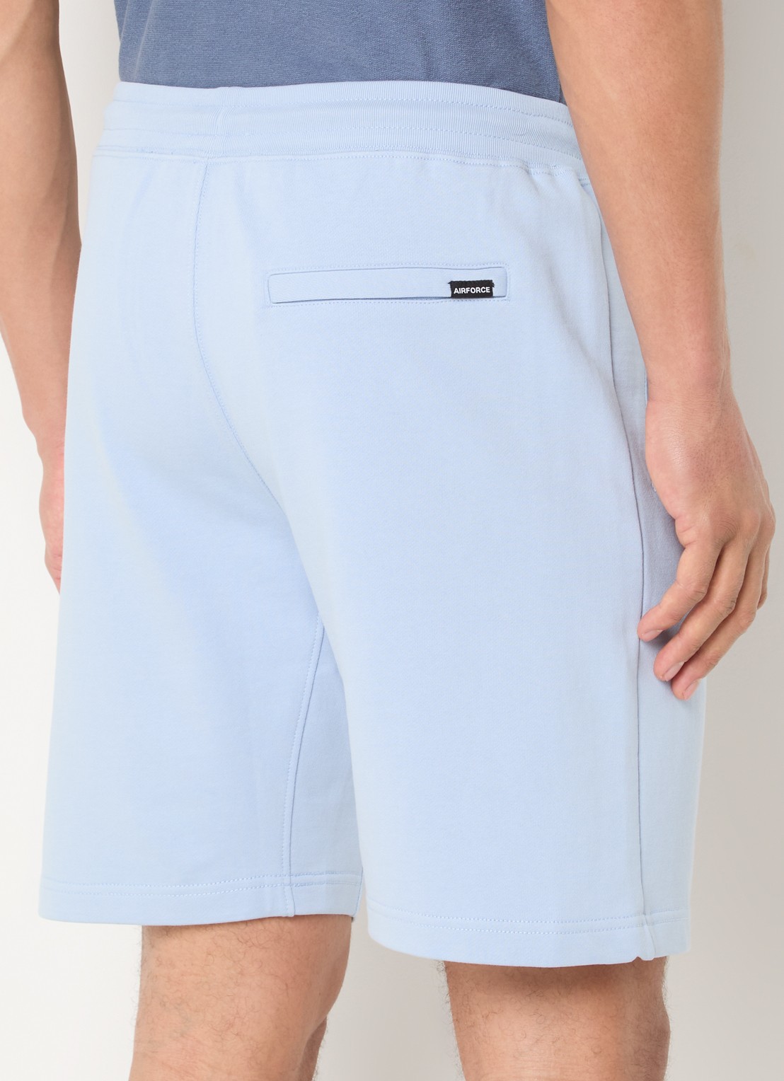 Airforce Straight fit korte joggingbroek met logo - achterkant lichtblauw