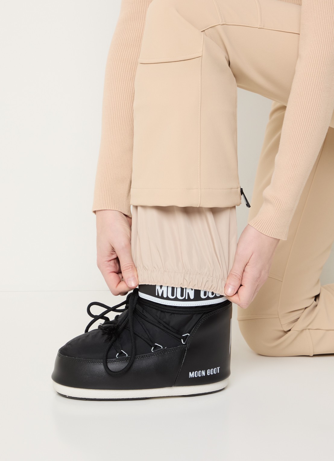Airforce Sundance Mountain high waist flared skibroek met ritszakken - detail 4 beige