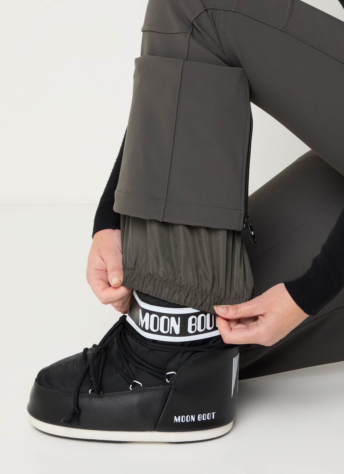 Airforce Sundance Mountain high waist flared skibroek met ritszakken - detail 6 lichtbruin