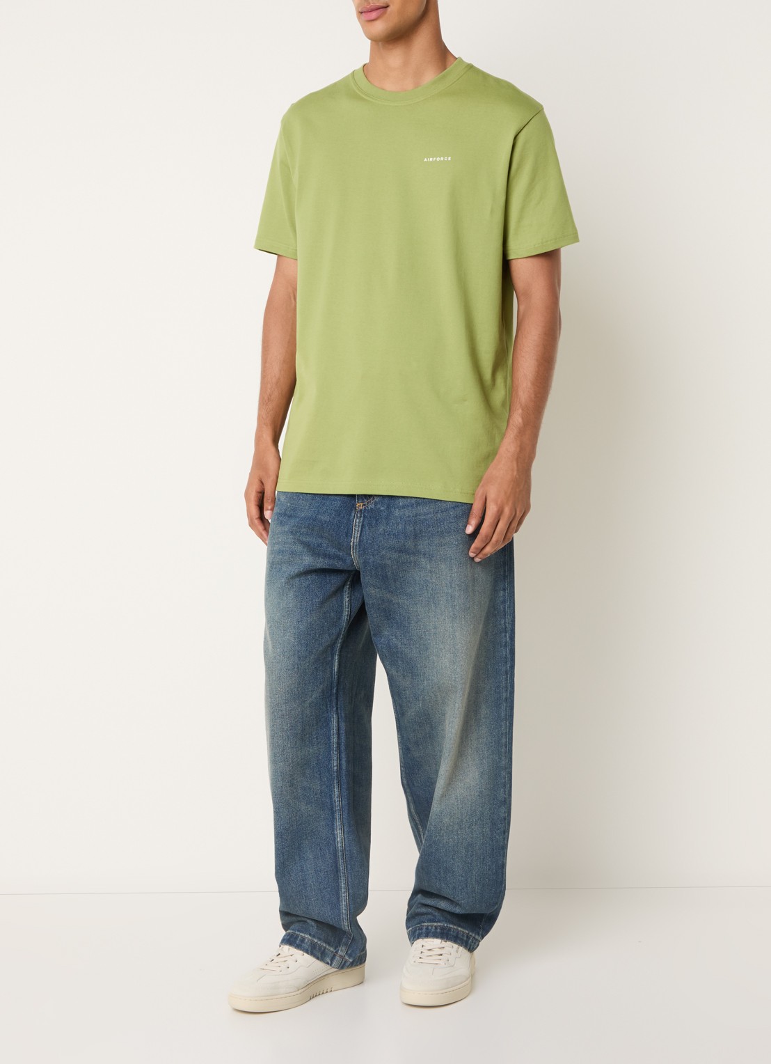Airforce T-shirt met logo - voorkant 2 mosgroen