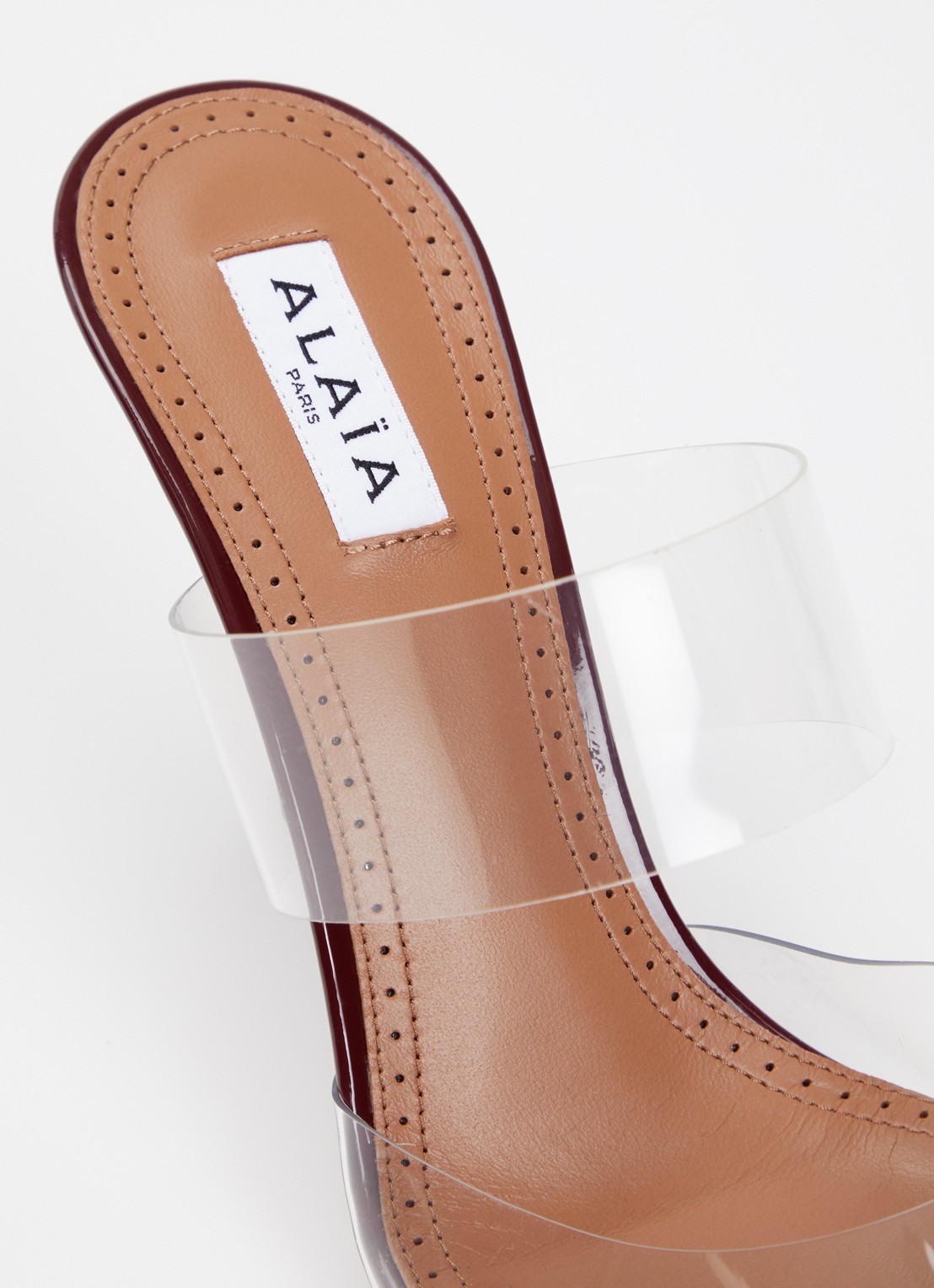 Alaïa Le Coeur muiltje van kalfsleer met lakfinish  - detail 6 bordeauxrood