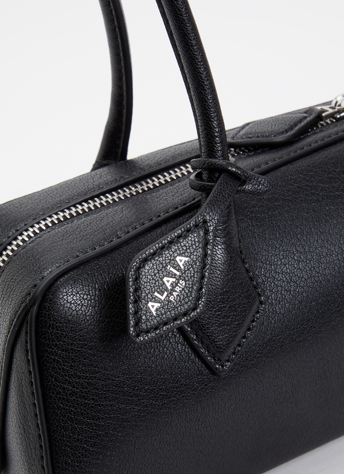 Alaïa Le Teckel Medium schoudertas van geitenleer - detail 3 zwart