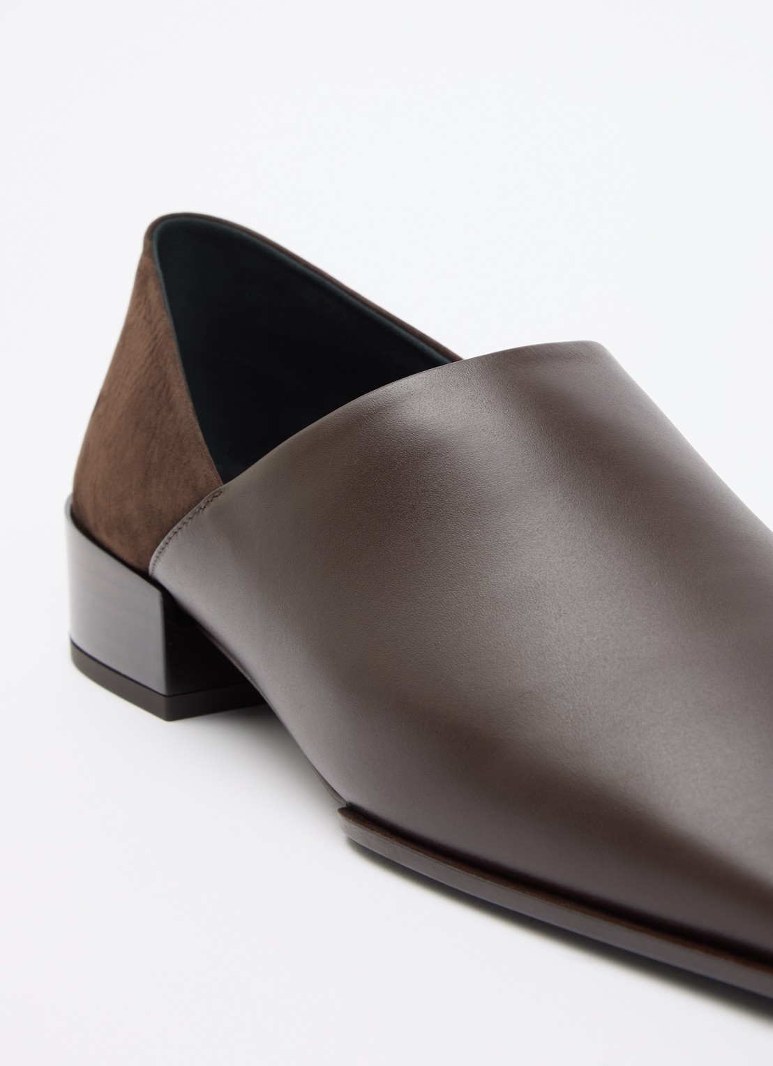 Alaïa Loafer van kalfsleer - detail 6 donkerbruin