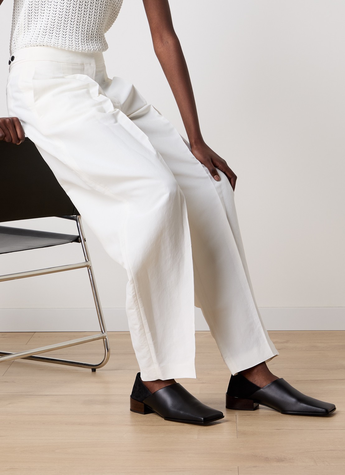 Alaïa Loafer van kalfsleer - voorkant 7 zwart