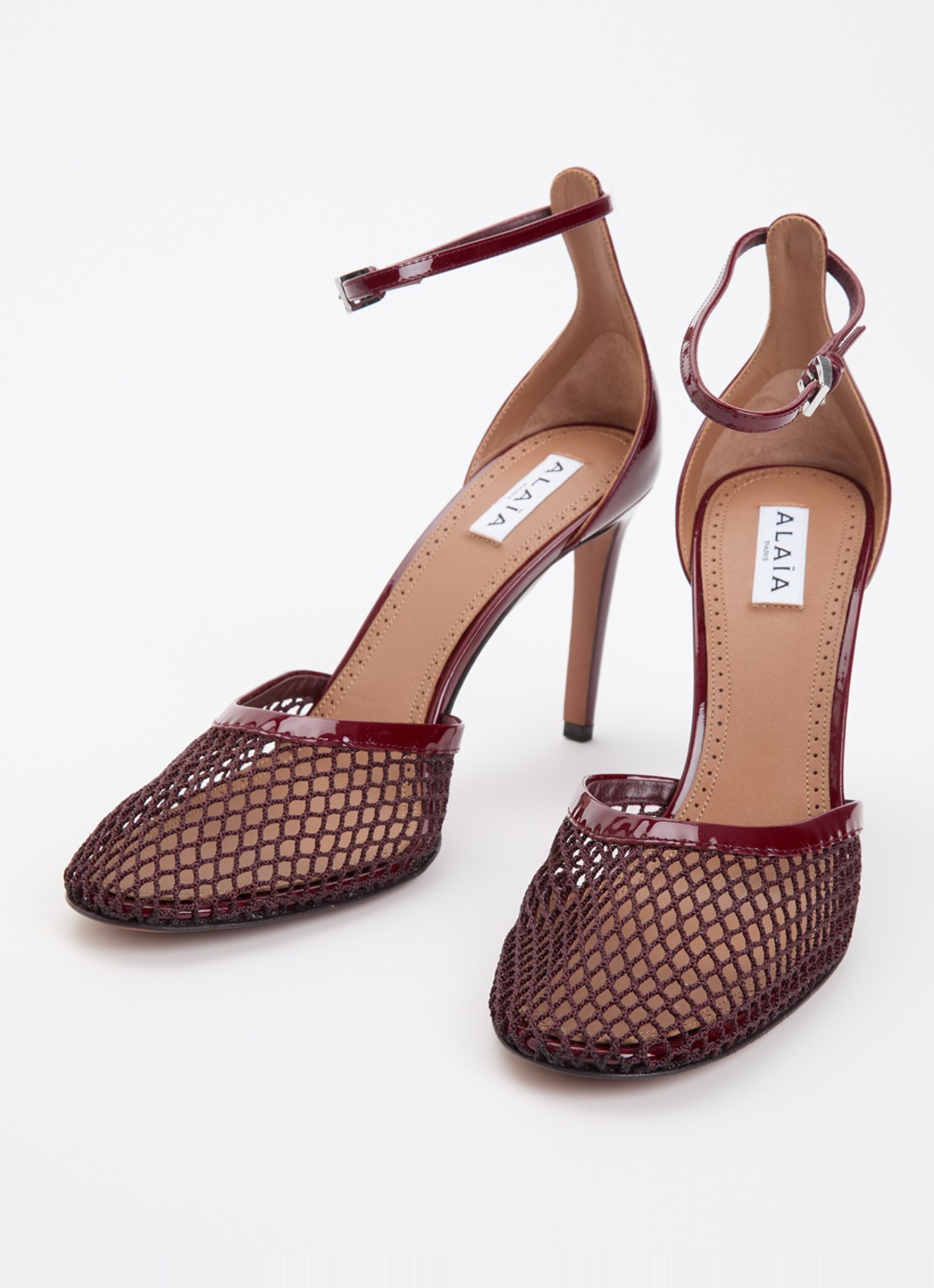 Alaïa Pump van mesh met kalfsleren details - detail 2 bordeauxrood