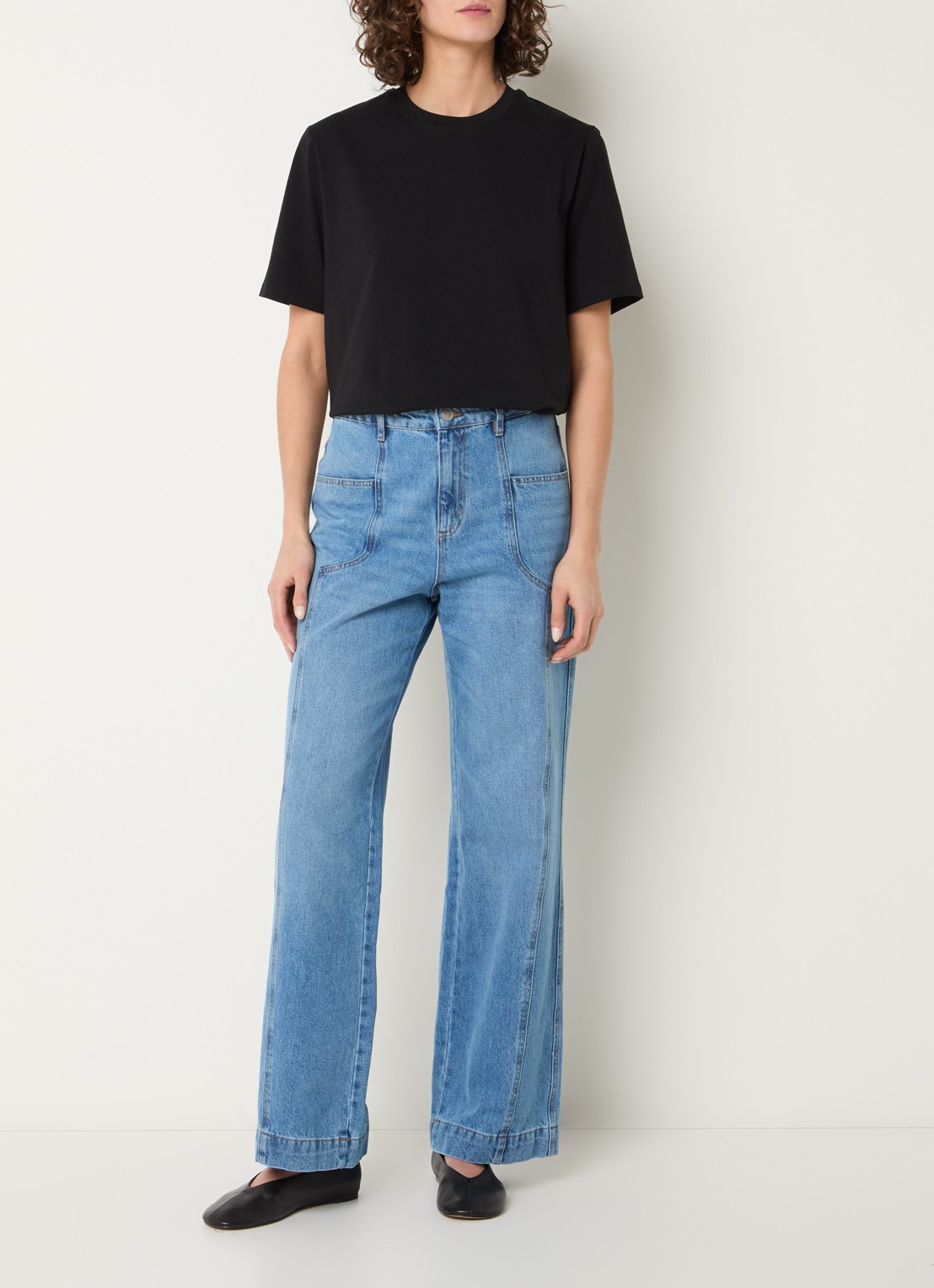 alchemist Lori mid waist wide fit jeans met medium wassing - voorkant 3 indigo