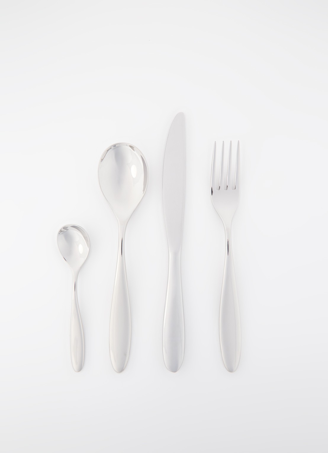 Alessi Mami bestekset 24-delig - voorkant 2 zilver