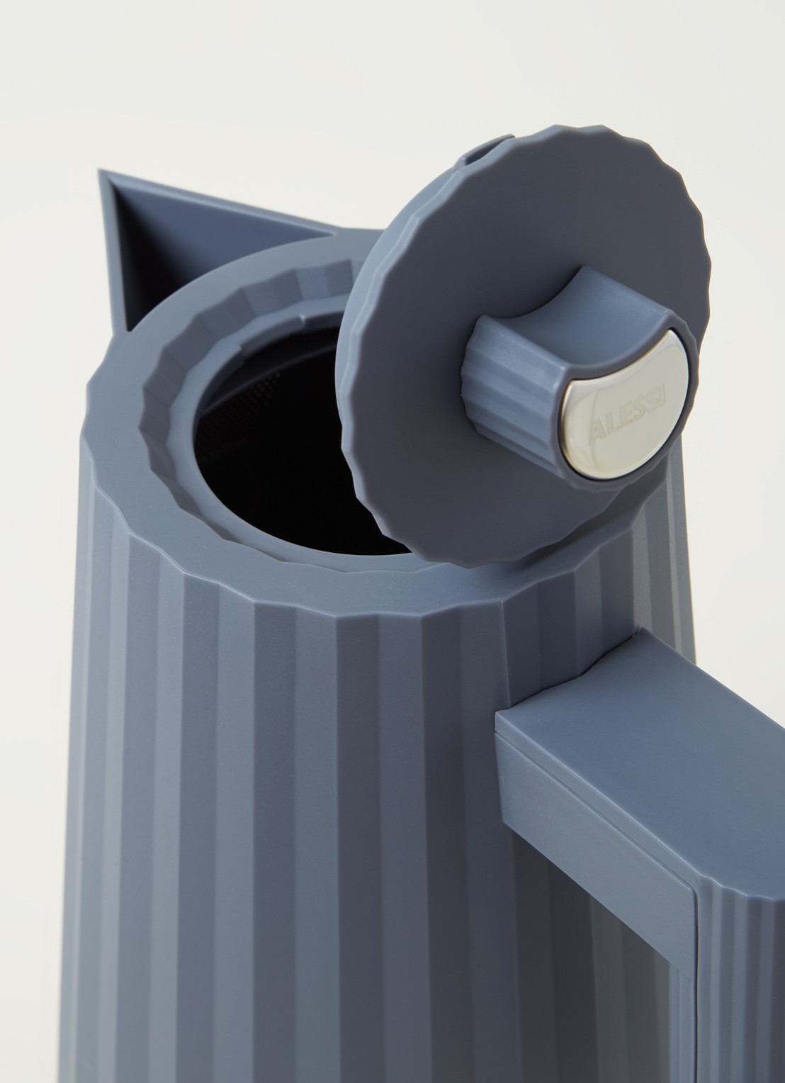 Alessi Plissé waterkoker 1,7 liter - detail 3 grijs