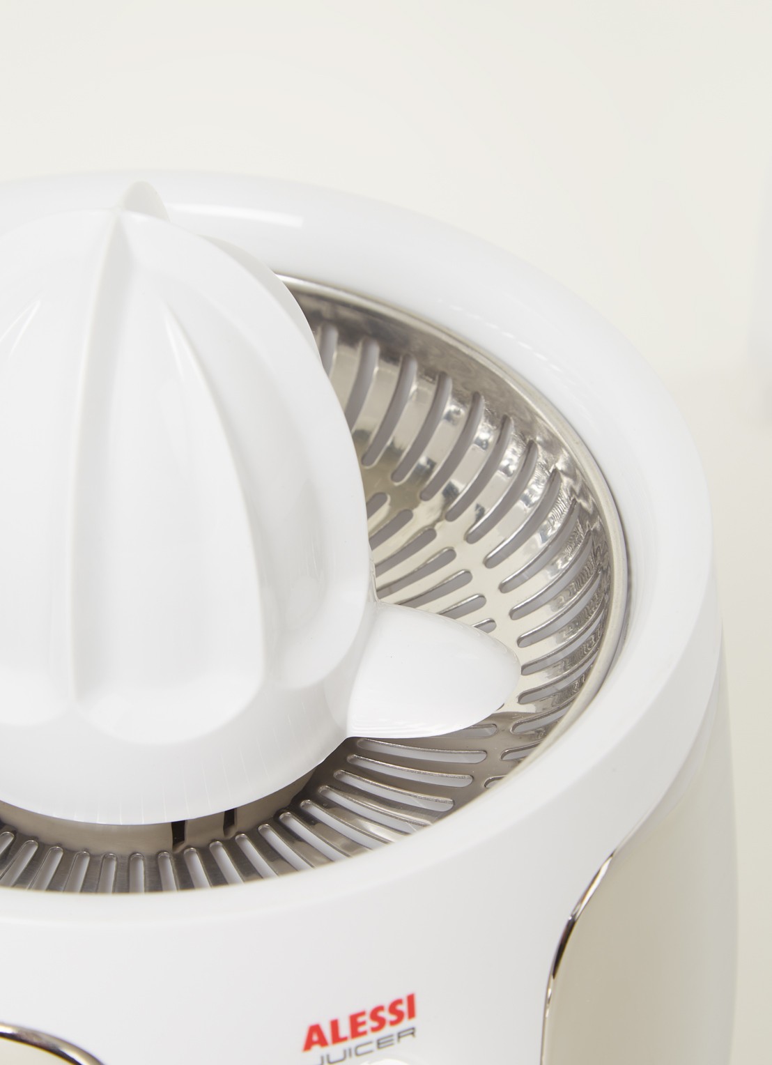 Alessi SG63 elektrische citruspers - detail 3 wit