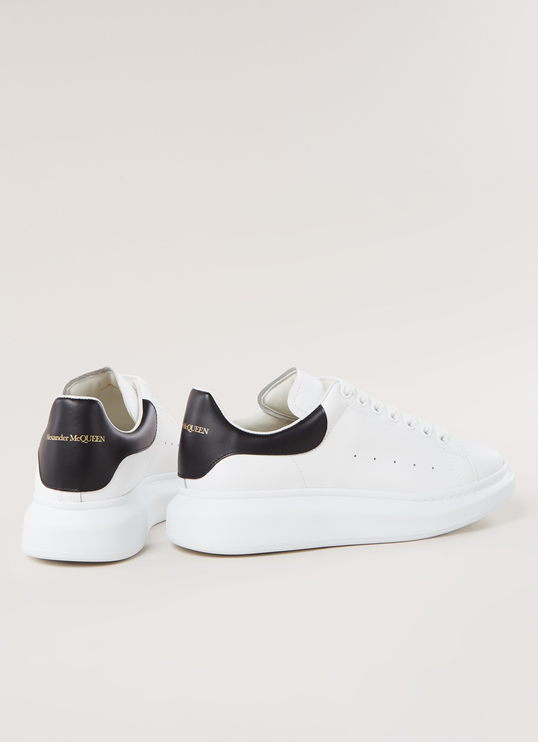 Alexander McQueen Oversized sneaker van kalfsleer - detail 3 wit