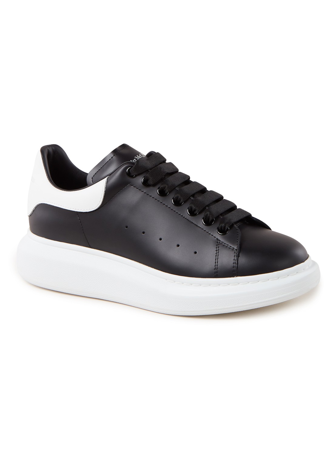 Alexander McQueen Oversized sneaker van kalfsleer - voorkant 4 zwart