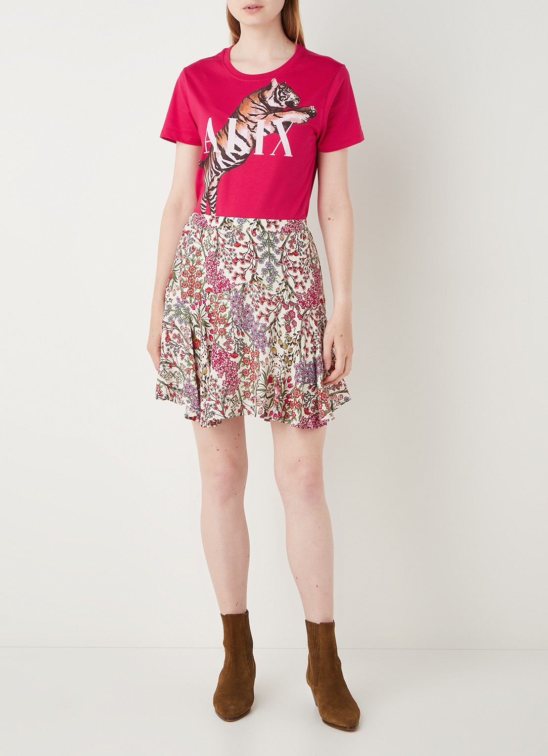 Alix The Label T-shirt met logoprint - voorkant 3 donkerroze