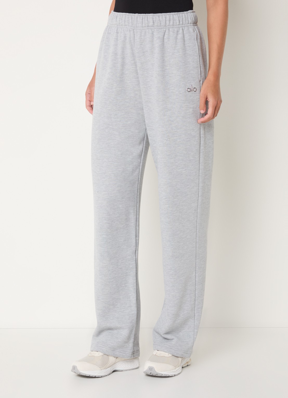 Alo Yoga Accolade high waist loose fit joggingbroek met steekzakken - detail 4 grijs