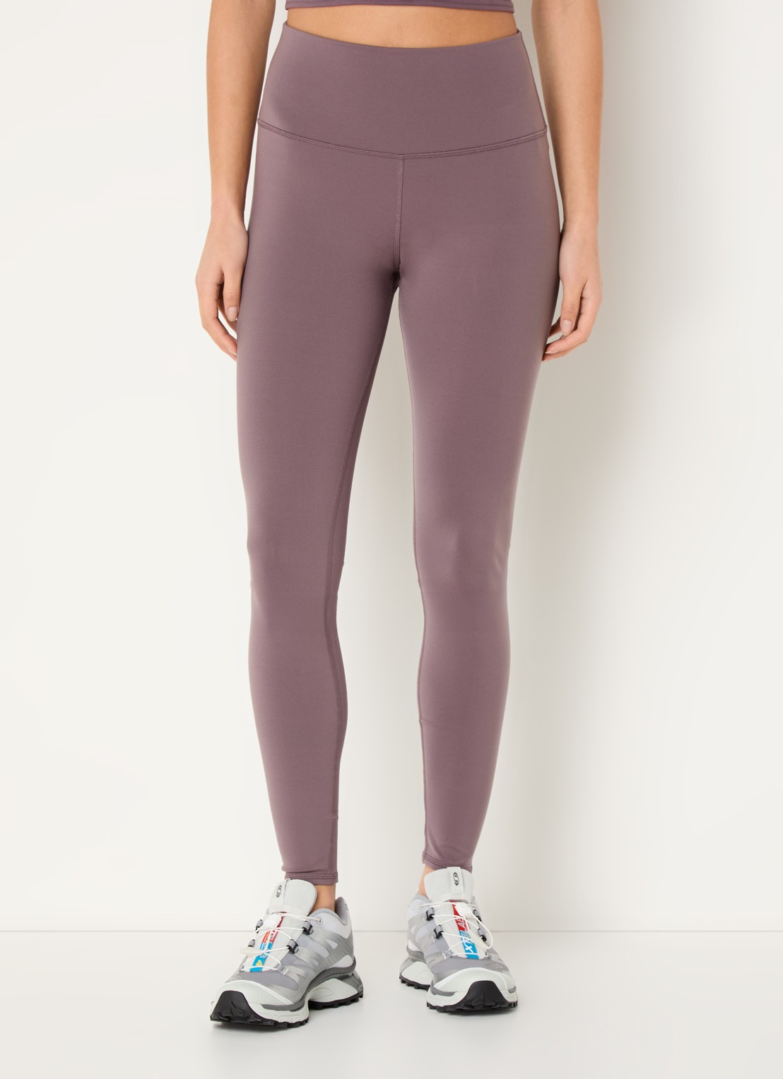 Alo Yoga High waist trainingslegging met logo - detail 4 bruin