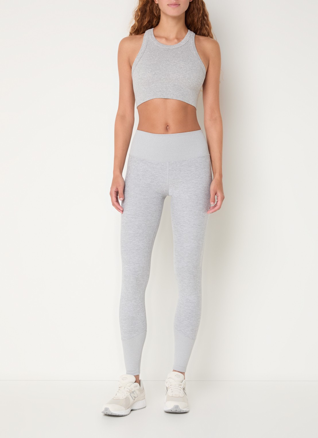 Alo Yoga High waist trainingslegging met logo - voorkant 3 lichtgrijs
