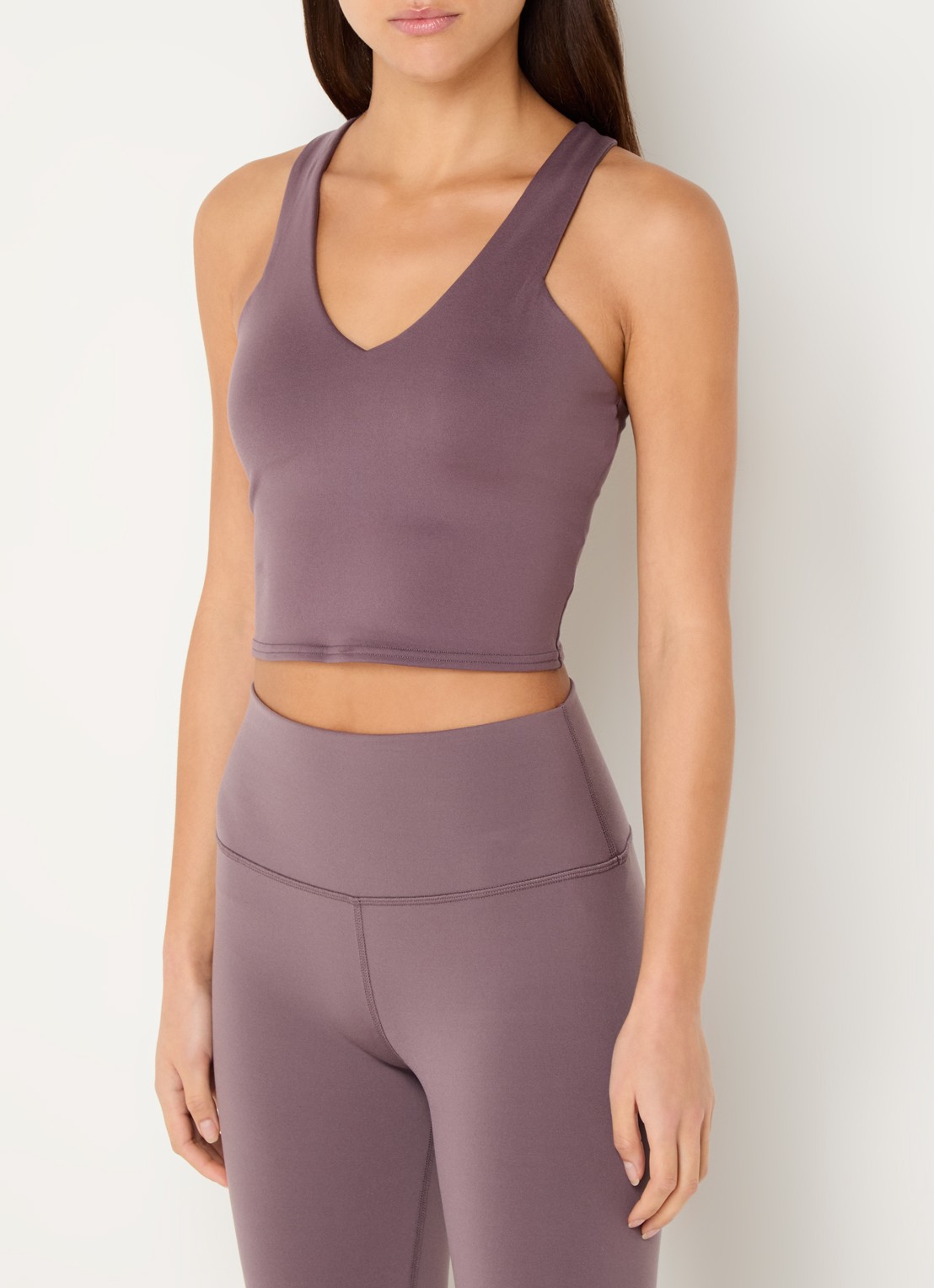 Alo Yoga Naadloze sport bh met light support - detail 3 taupe