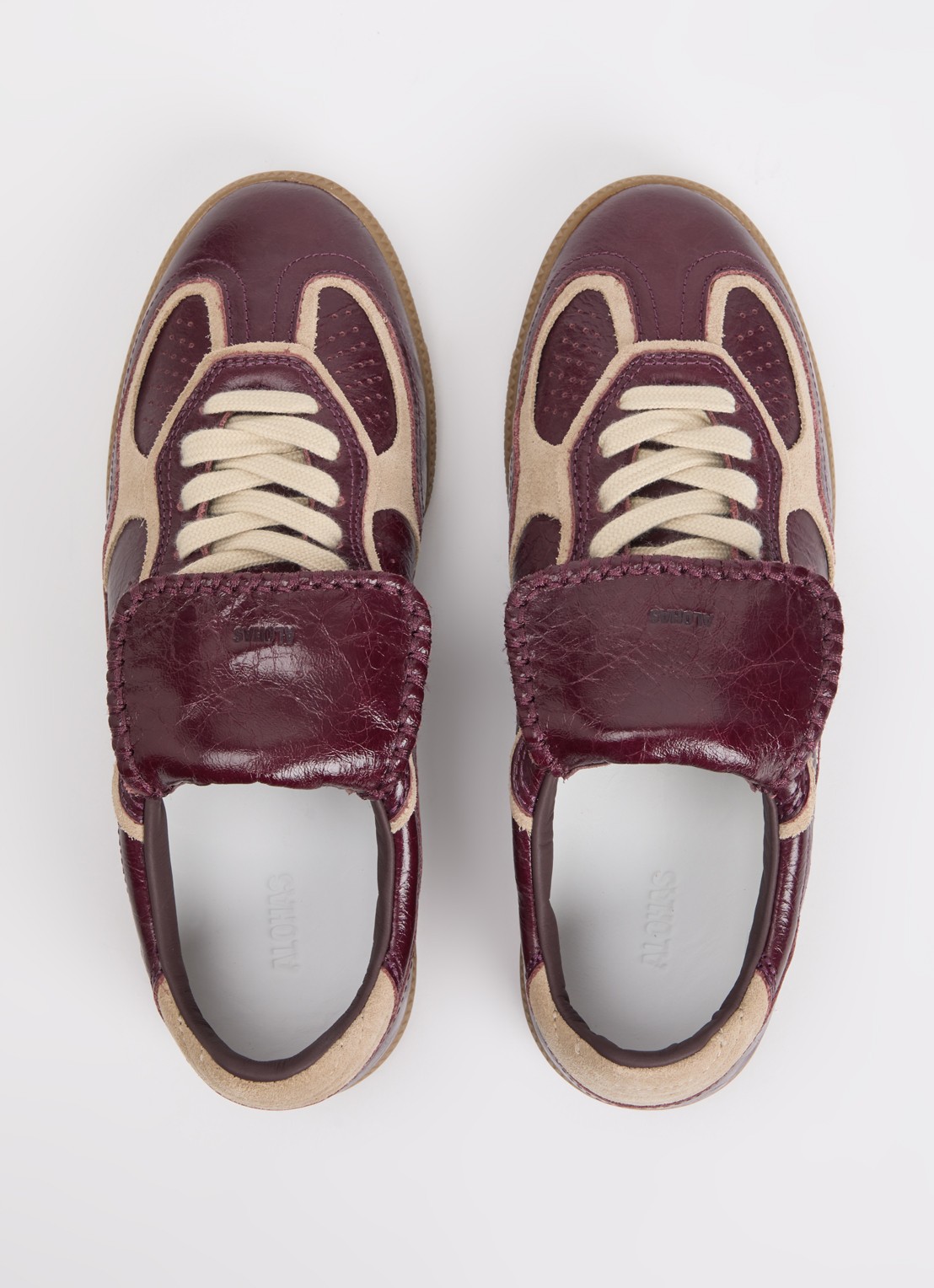 ALOHAS Tb.490 Club sneaker van lakleer met details van suède - detail 3 bordeauxrood