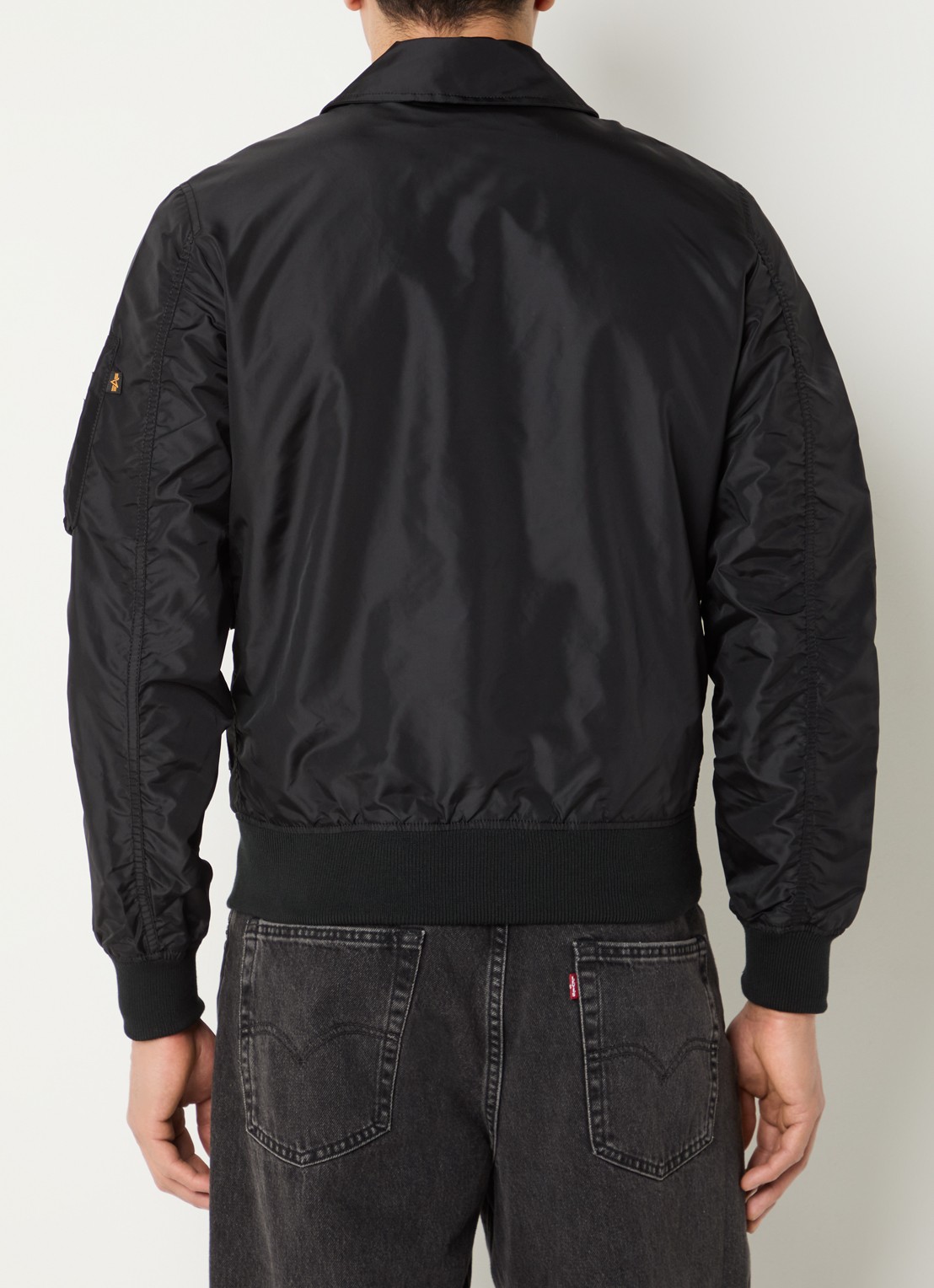 Alpha Industries CWU-36 bomberjack met klepzakken - achterkant 4 zwart
