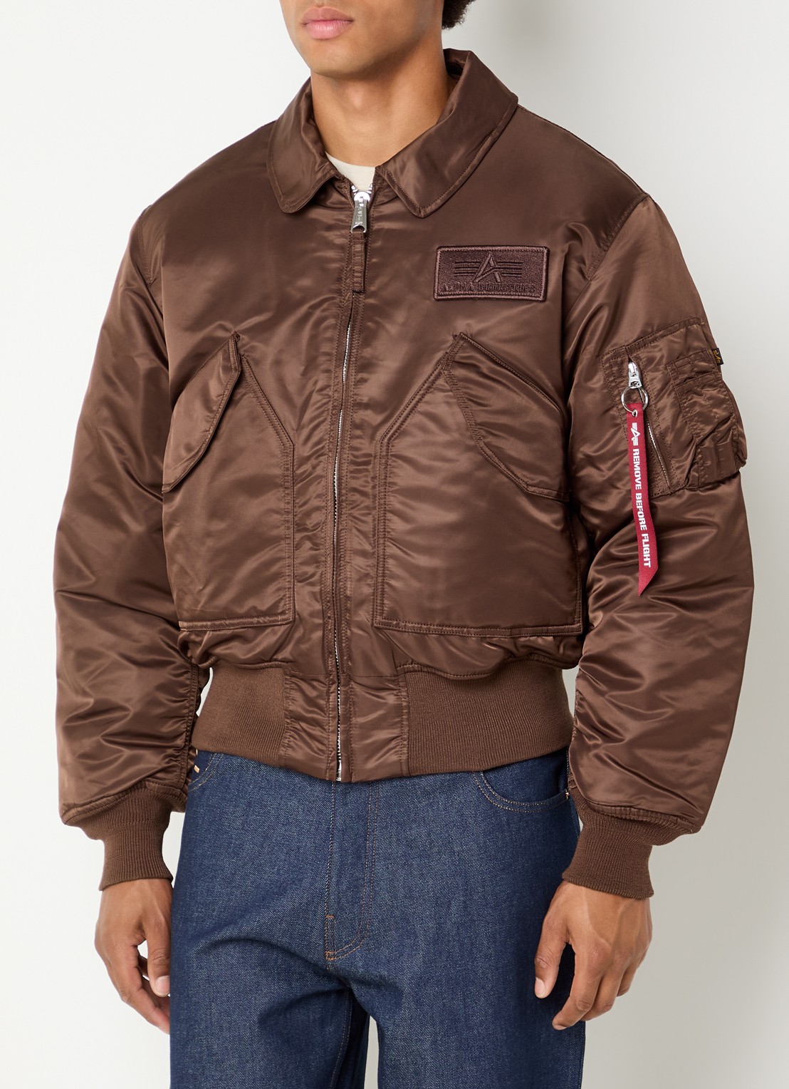 Alpha Industries CWU-45P Heritage gewatteerd bomberjack met opgestikte zakken - detail bruin