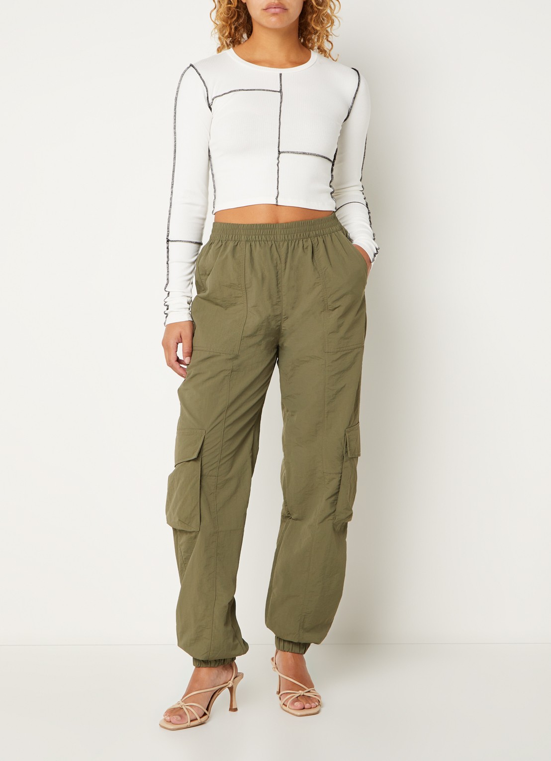 America Today Perry high waist tapered fit cargobroek  - voorkant 3 legergroen