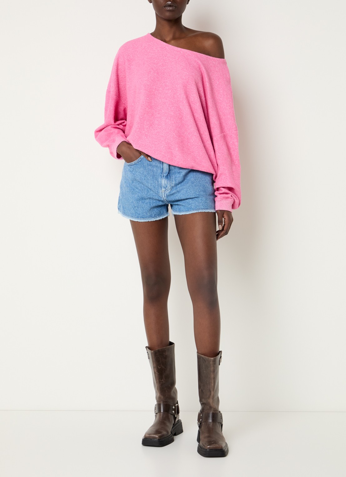 American Vintage Cluway sweater met boothals - voorkant 2 roze