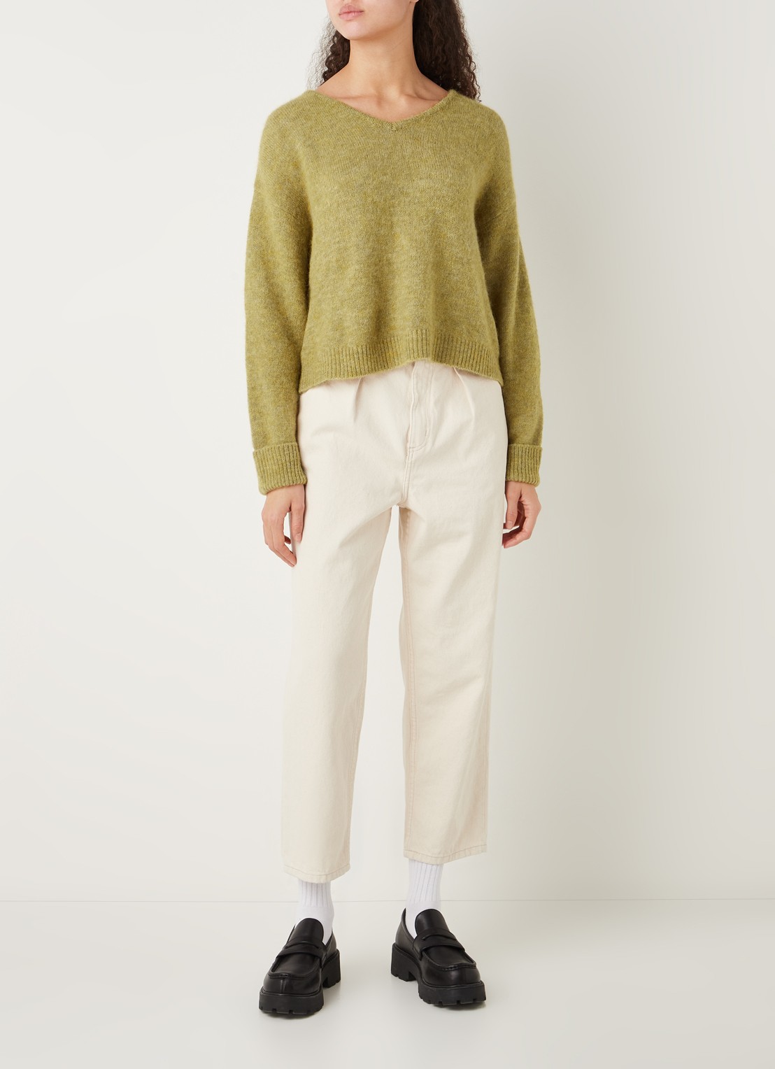 American Vintage East fijngebreide pullover in alpaca wolblend - voorkant 3 mosgroen