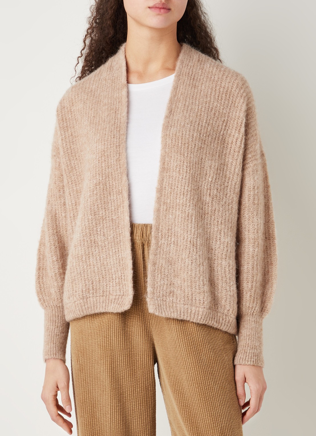 American Vintage East grofgebreid openvallend vest in alpaca wolblend - detail 3 lichtbruin