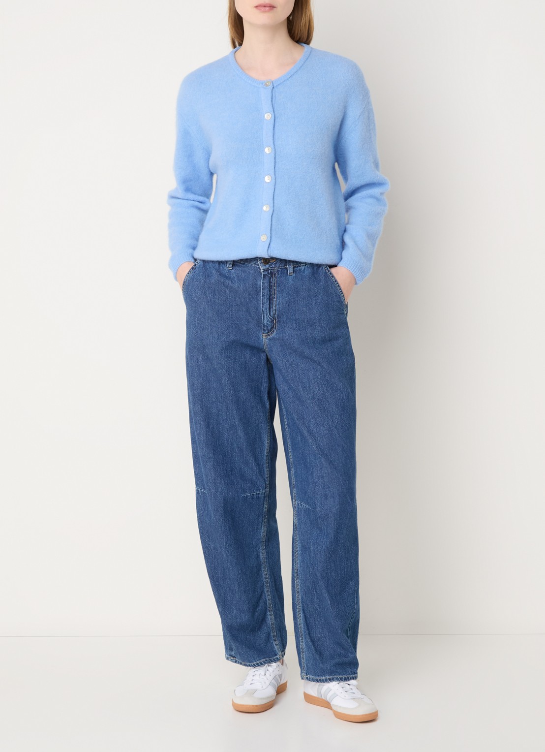 American Vintage Fijngebreid vest in alpaca wolblend - voorkant 2 blauw