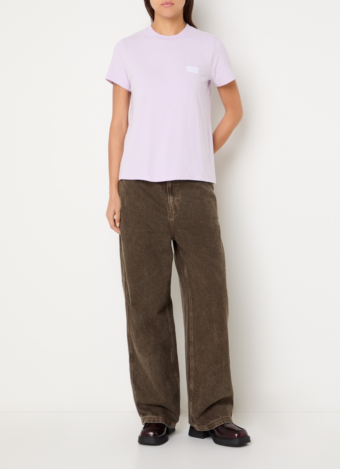 American Vintage Lilas T-shirt met logo - voorkant 3 lila