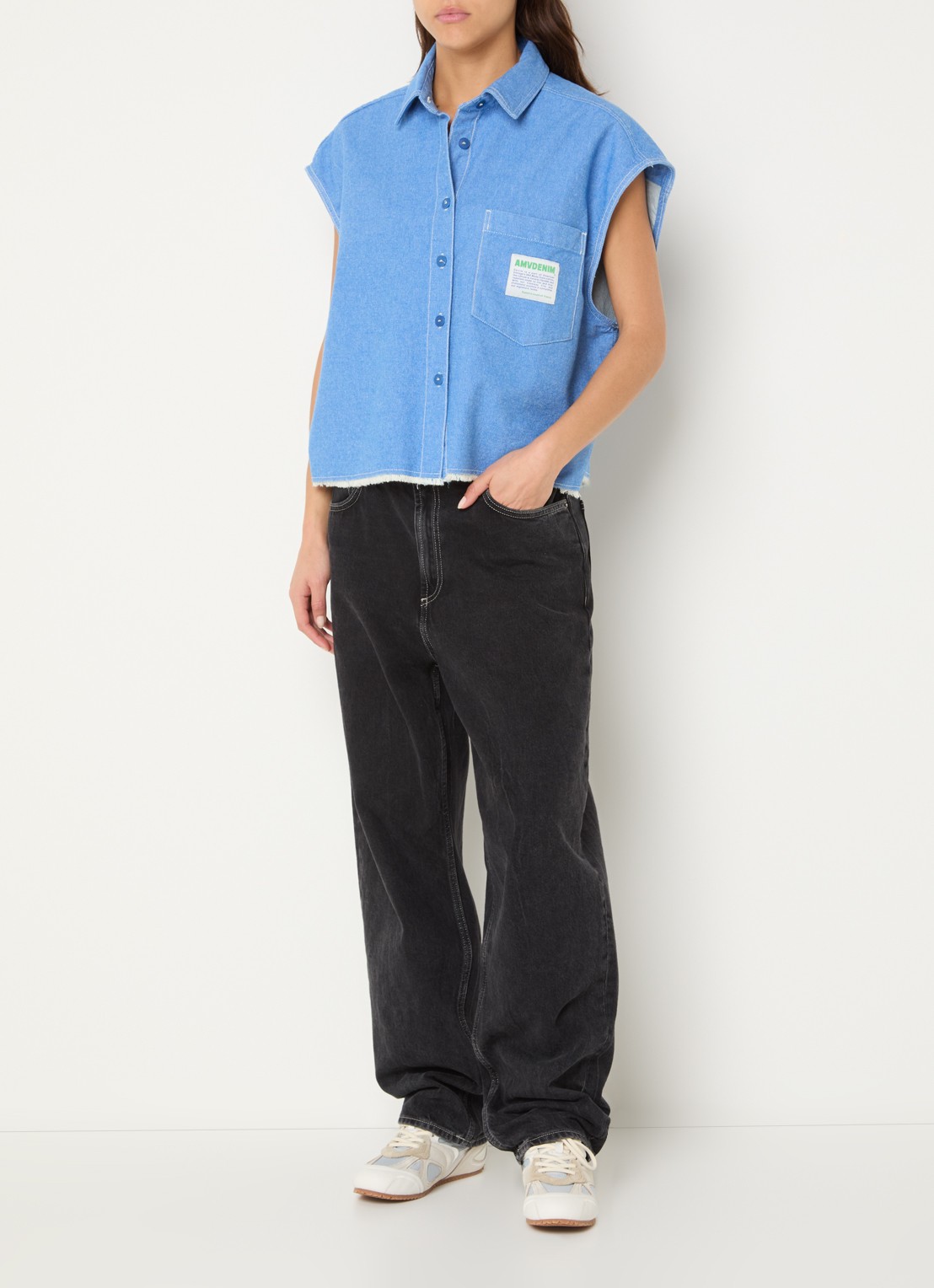 American Vintage Mouwloze blouse van denim - voorkant 3 blauw