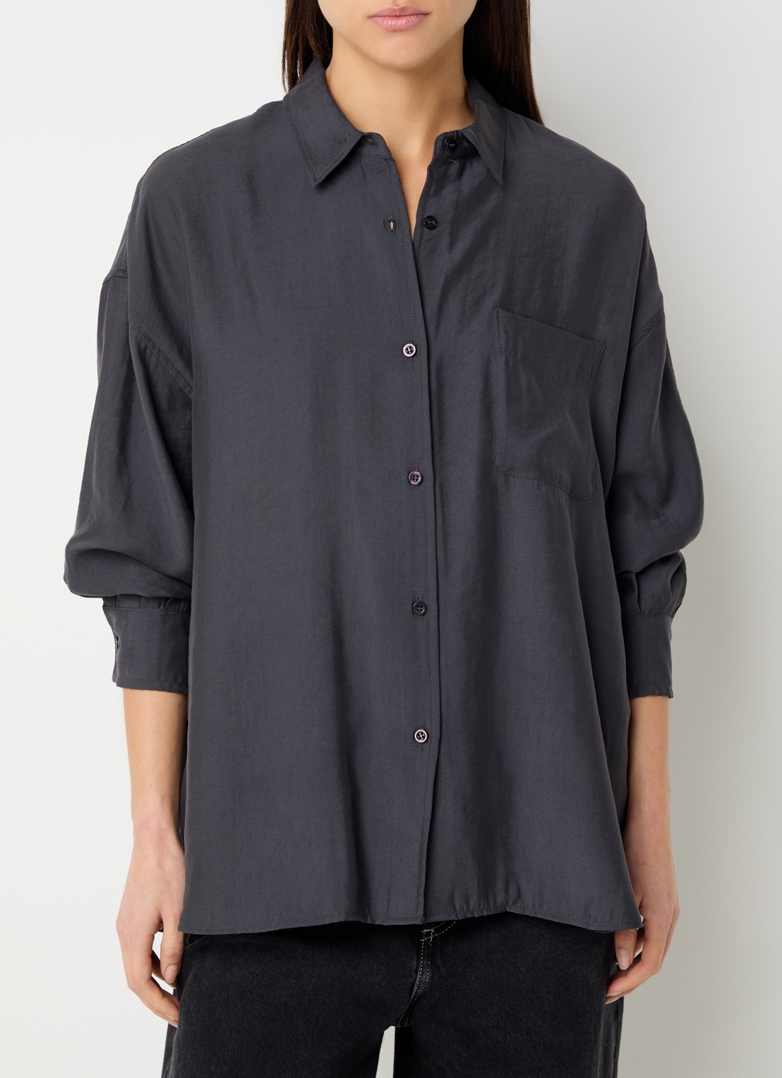 American Vintage Ysoli oversized blouse met borstzak - detail antraciet
