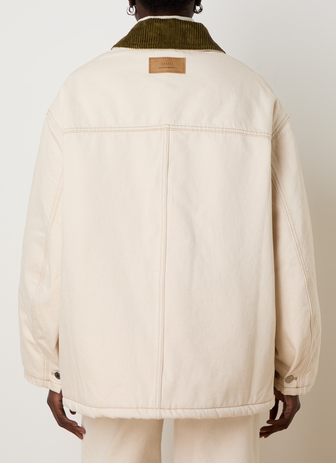 AMI Paris Gewatteerd jack met opgestikte zakken - achterkant 3 beige