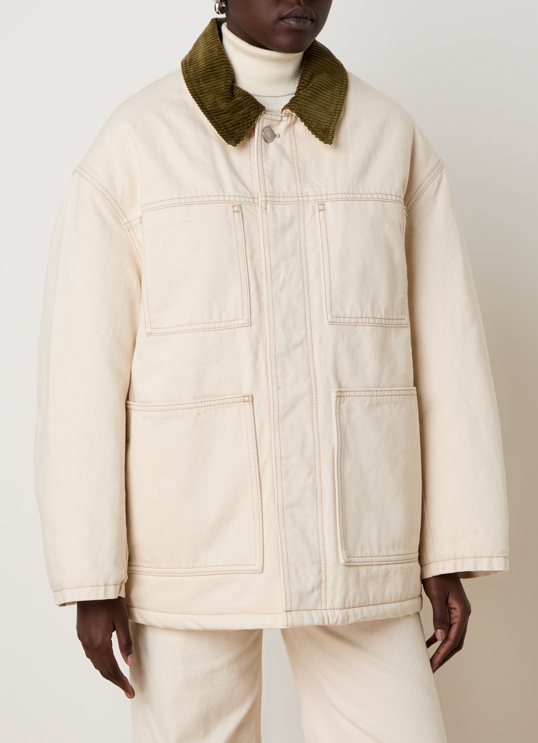 AMI Paris Gewatteerd jack met opgestikte zakken - detail 4 beige