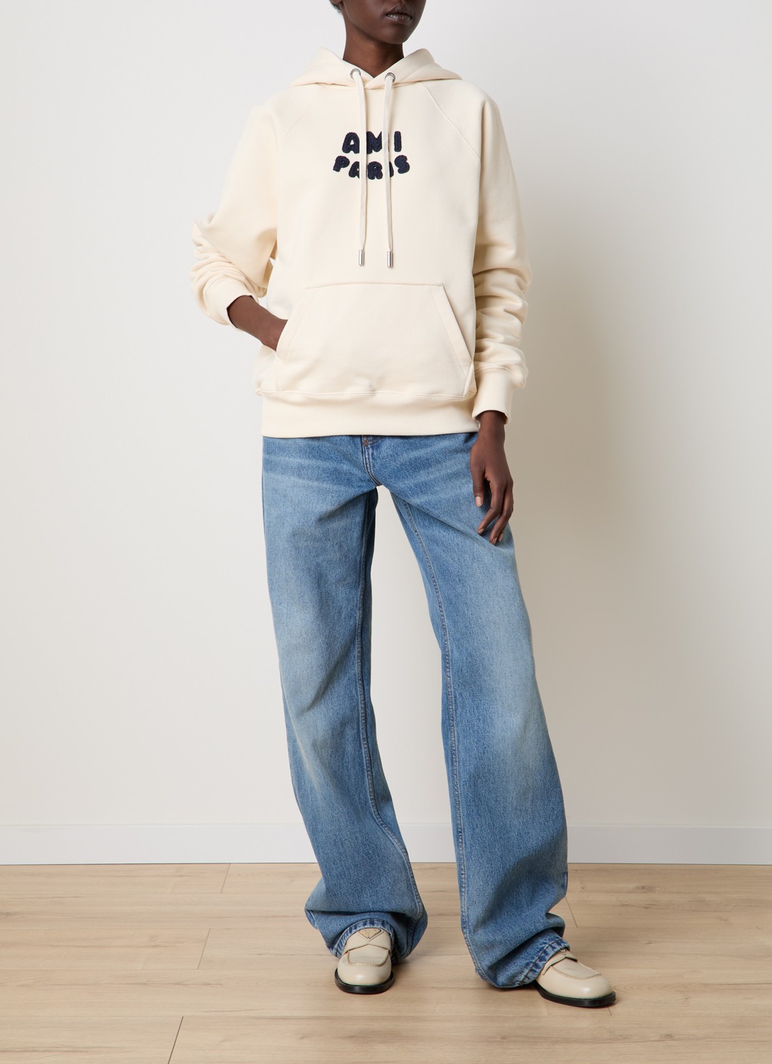 AMI Paris Hoodie van  katoen met 3D logoprint - voorkant 6 ivoor