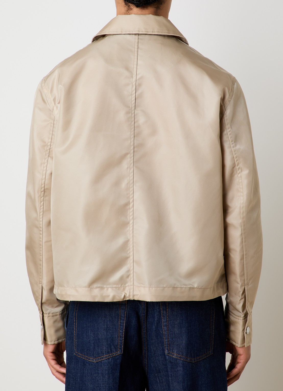 AMI Paris Jack met logo en steekzakken - achterkant 2 beige