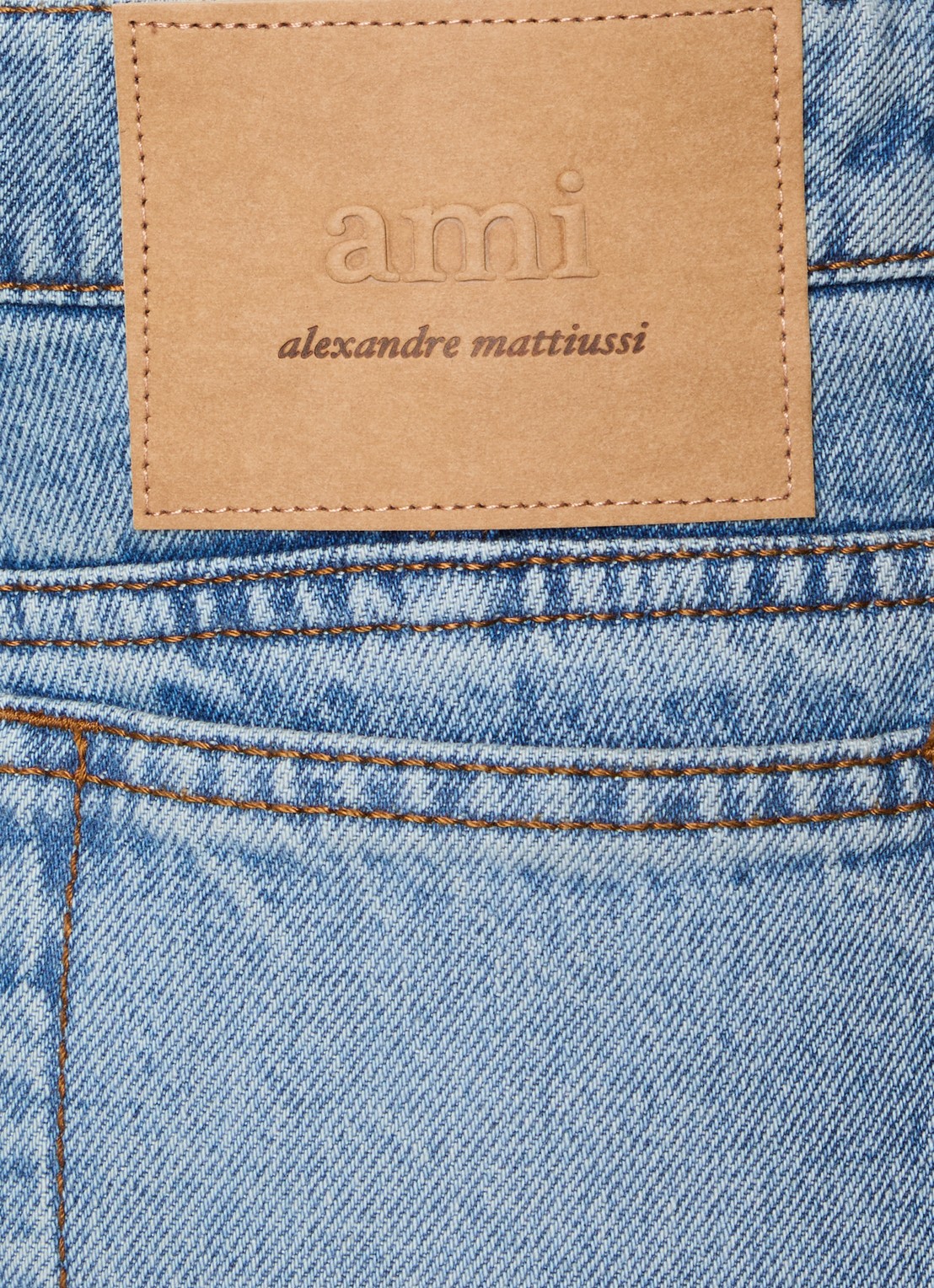 AMI Paris Mid waist bootcut jeans met ritszakken - detail 3 indigo