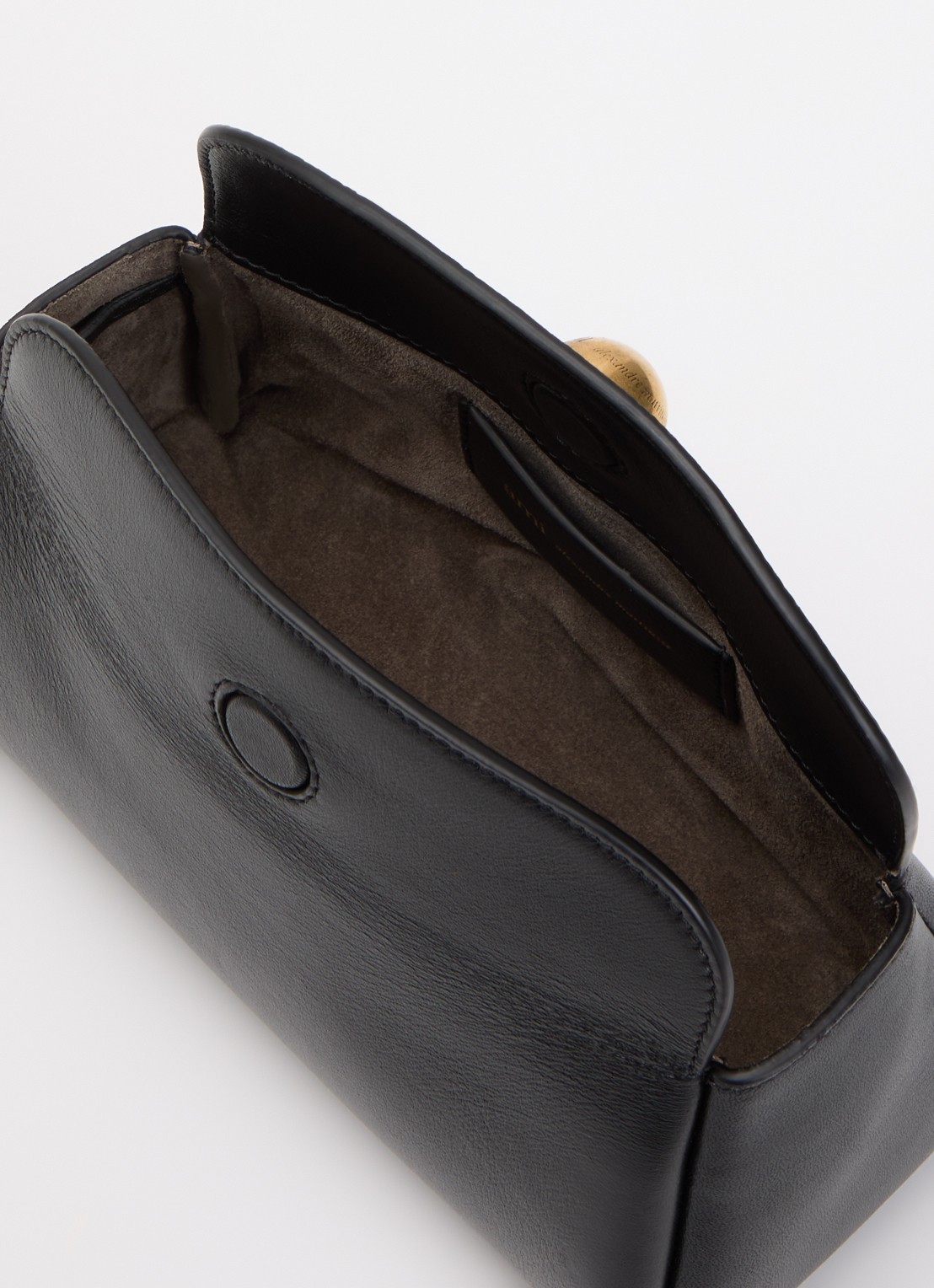 AMI Paris Mini Carrousel clutch van leer met afneembare schouderriem - detail zwart