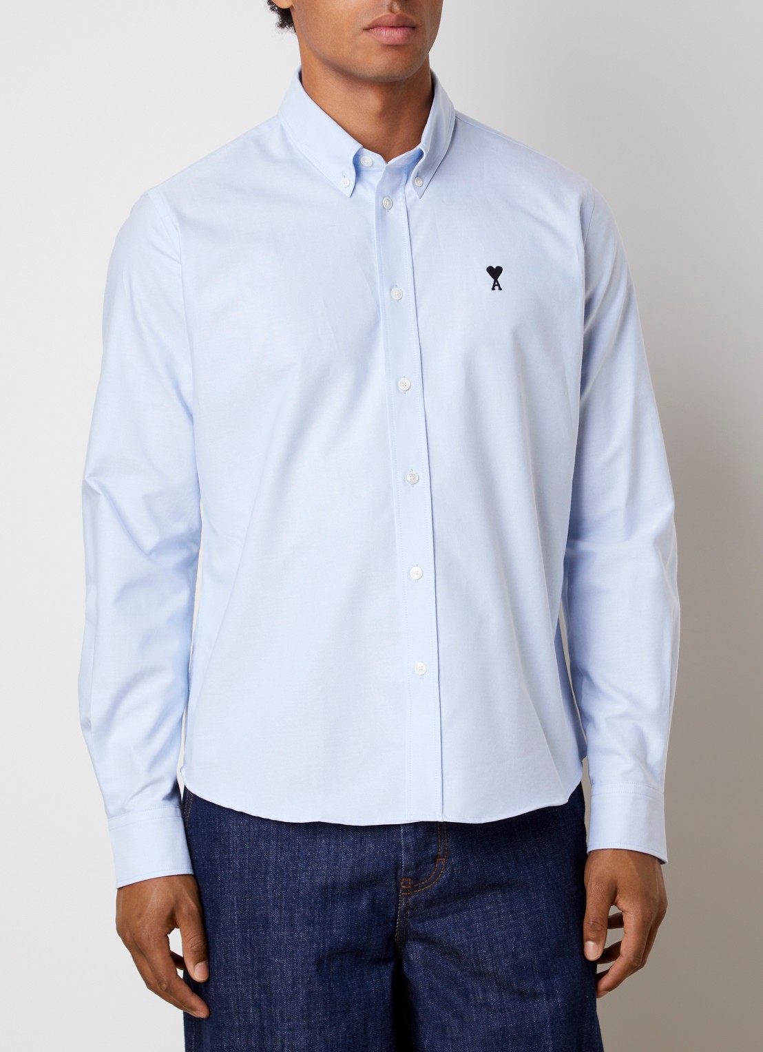 AMI Paris Quota blouse met logoborduring - detail lichtblauw