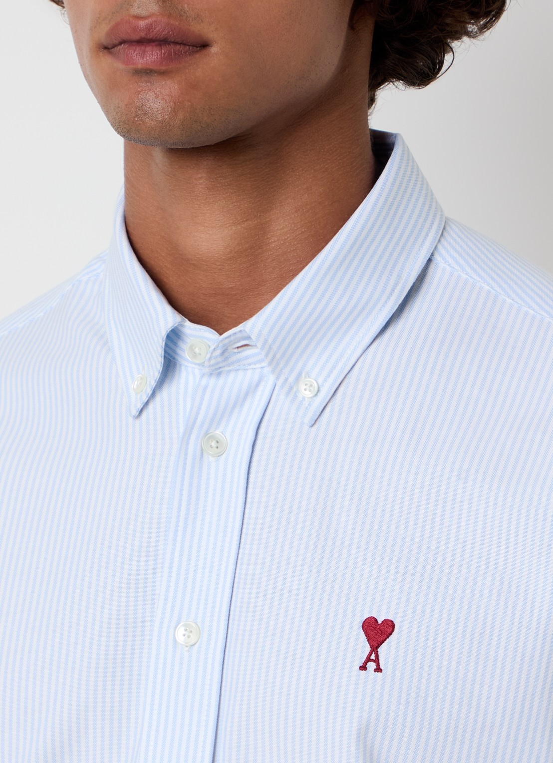 AMI Paris Regular fit overhemd met logo - detail 4 lichtblauw