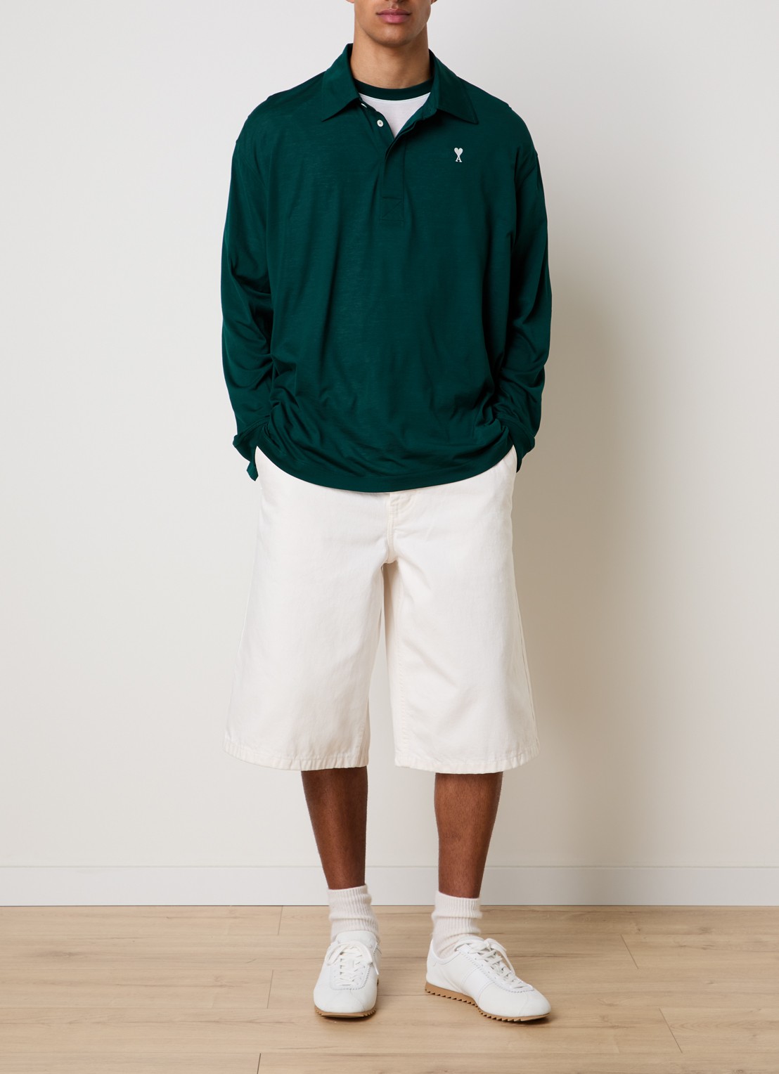 AMI Paris Regular fit polo met logoborduring - voorkant 3 groen