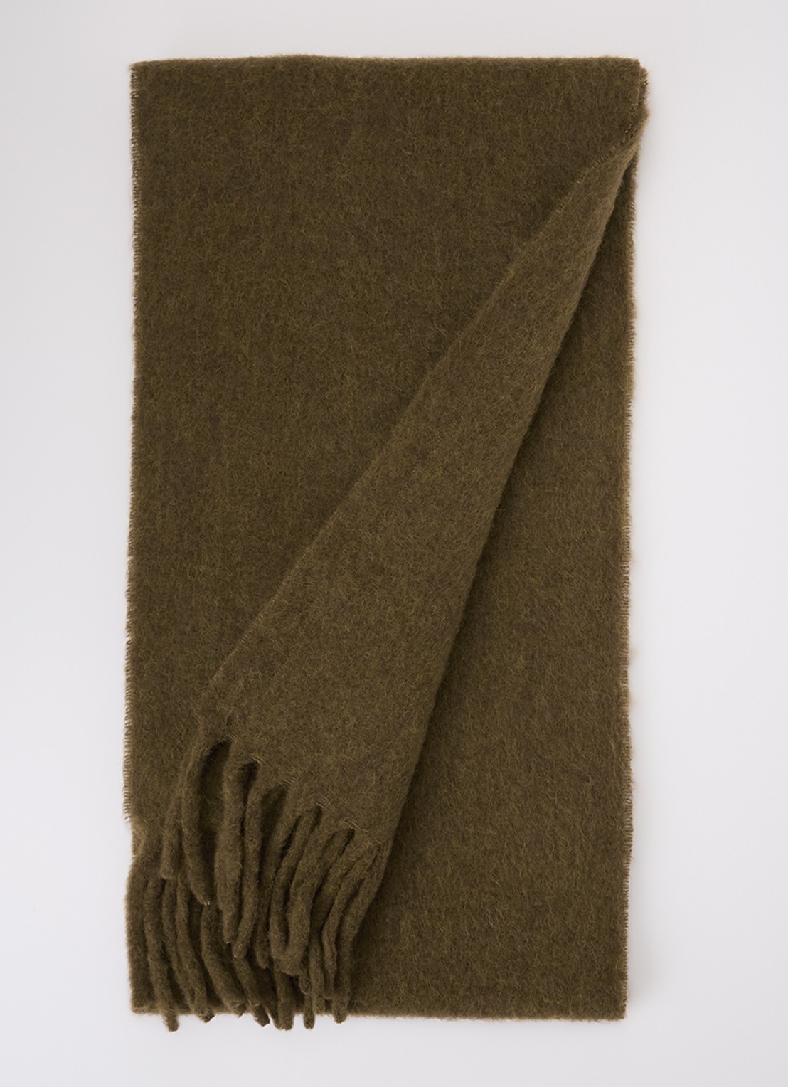 AMI Paris Sjaal in alpaca wolblend 260 x 35 cm - voorkant 3 olijfgroen
