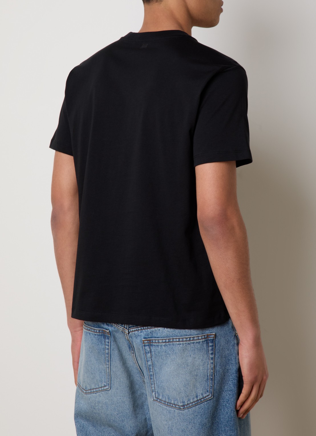AMI Paris T-shirt met logoborduring - achterkant zwart