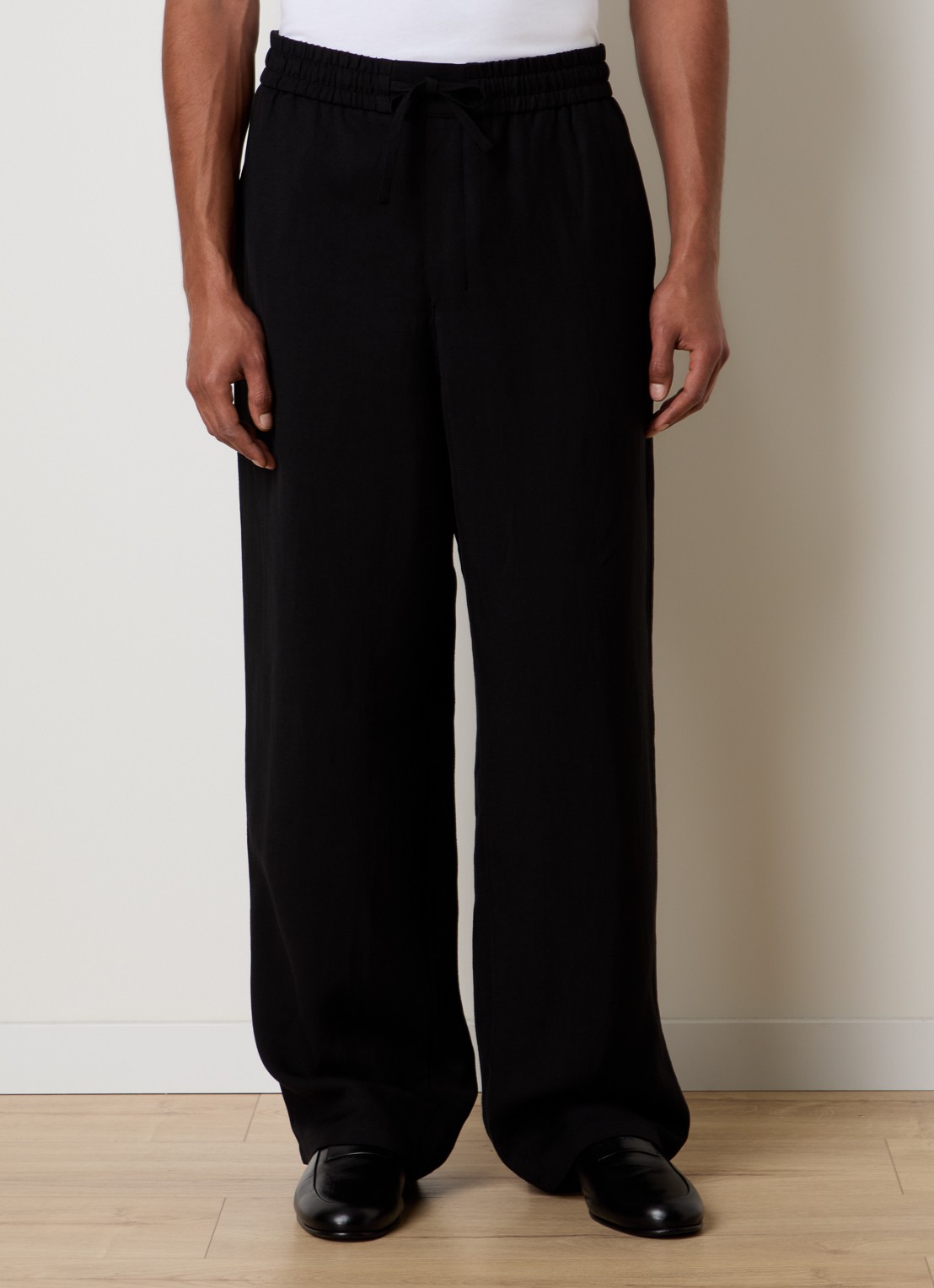 AMI Paris Wide fit broek in linnenblend met steekzakken - detail 2 zwart