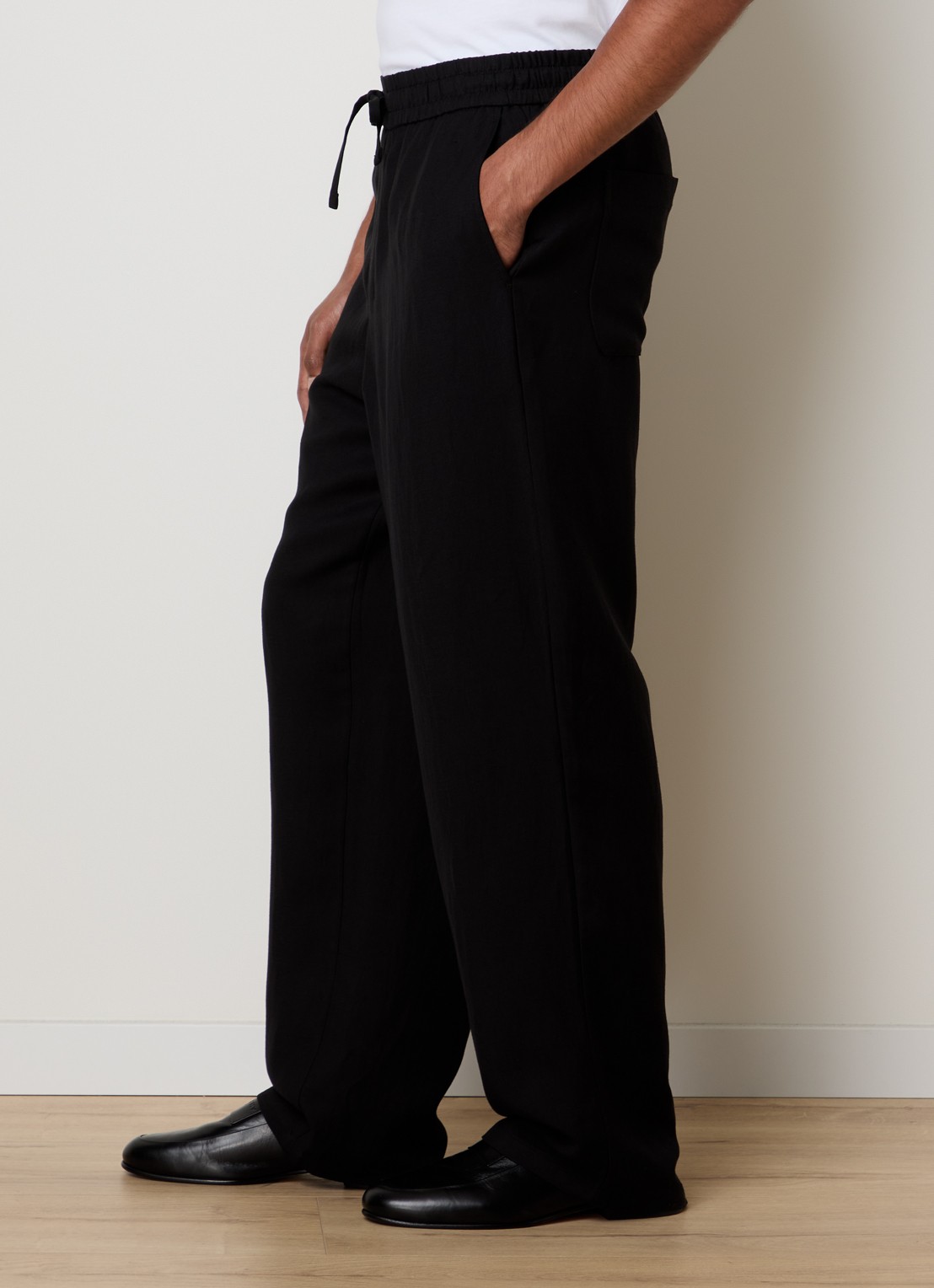 AMI Paris Wide fit broek in linnenblend met steekzakken - detail 3 zwart