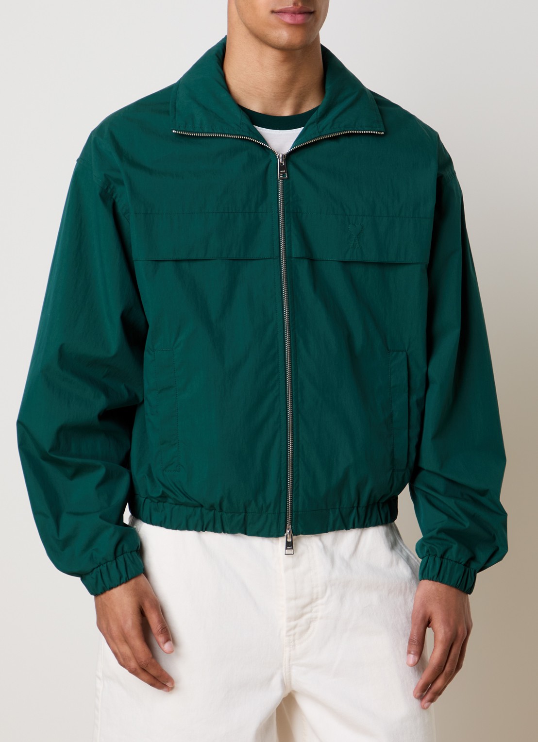 AMI Paris Windjack met opbergbare capuchon - detail 4 groen