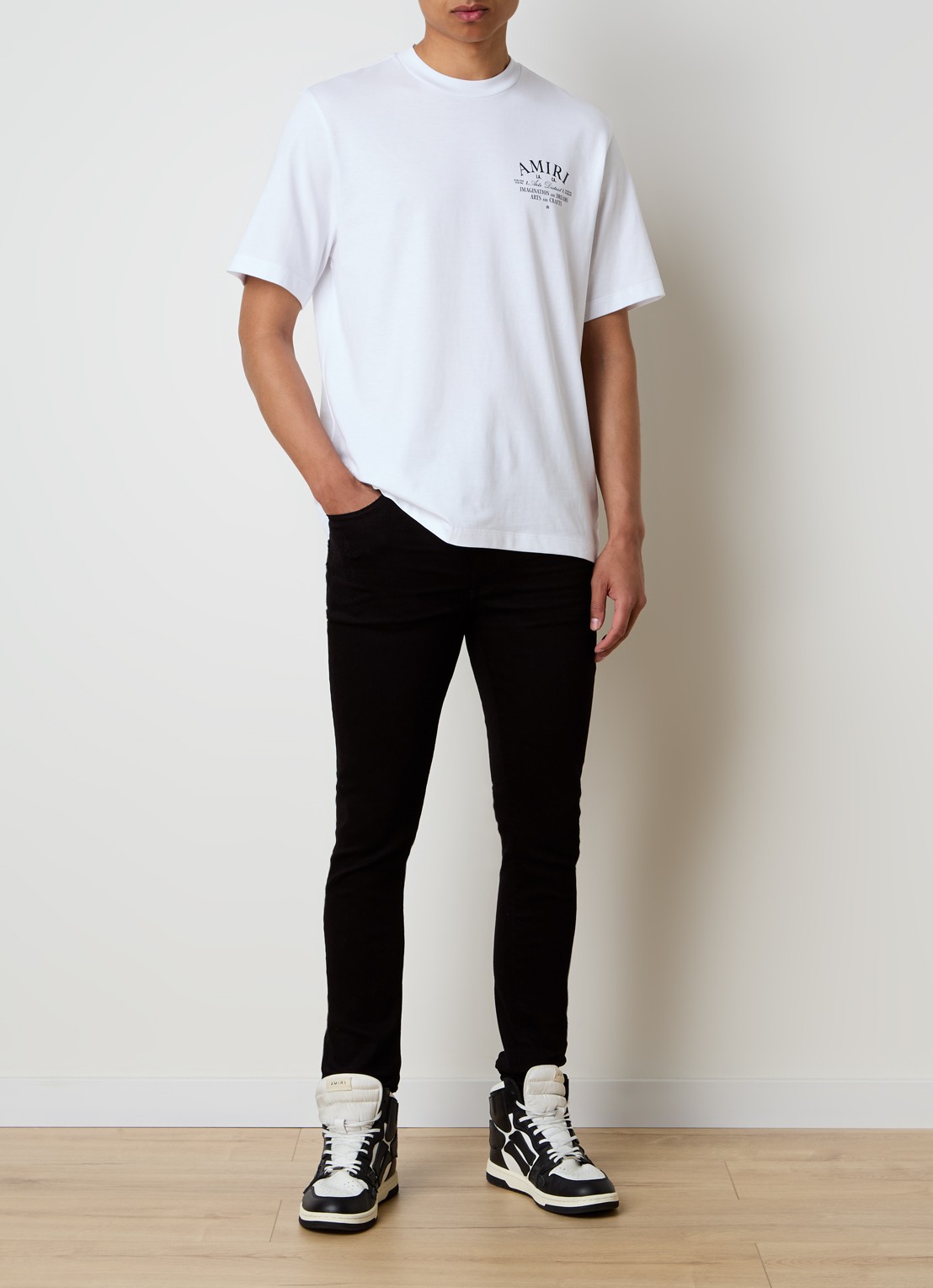 AMIRI Arts District T-shirt met logo - voorkant 4 wit