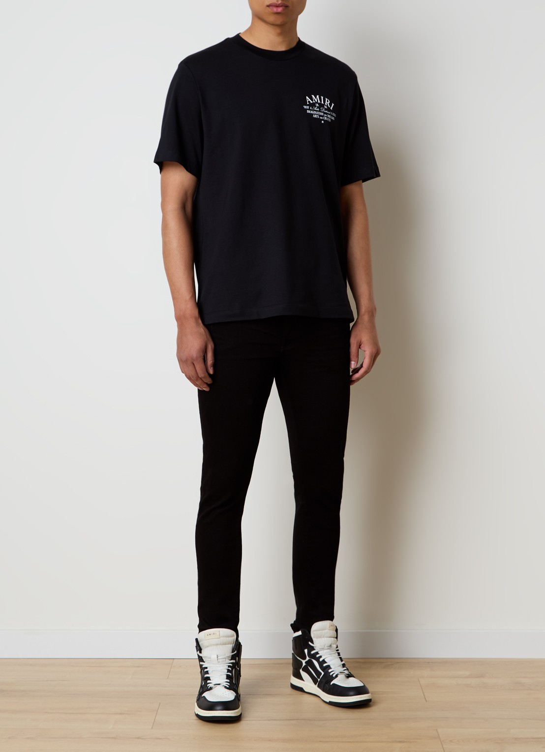 AMIRI Arts District T-shirt met logo - voorkant 3 zwart